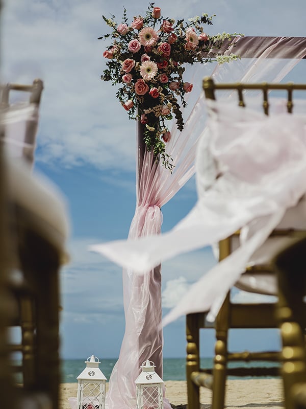 Beach wedding at Riu Palace Pacifico
